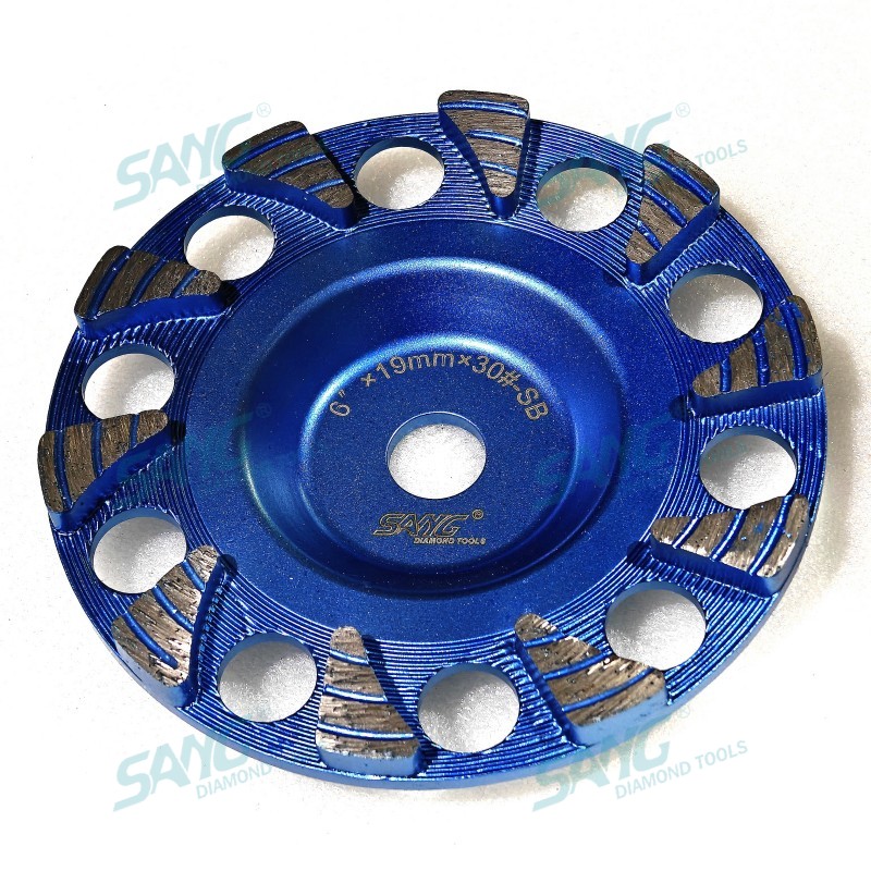 Strumenti abrasivi del pavimento in cemento da 6 pollici da 150 mm a tazza per caduta lacrima per macinazione rapida